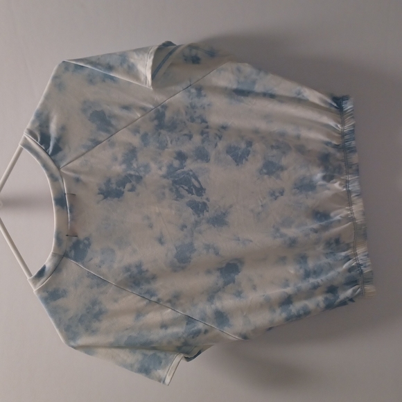 Love for humanity Large couture short sleeve light blue & white tie dye crop - Picture 2 of 10